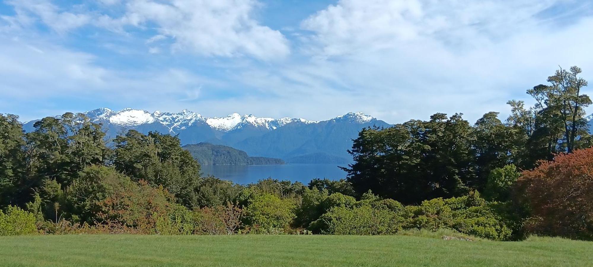 Murrells Grand View House Manapouri Extérieur photo