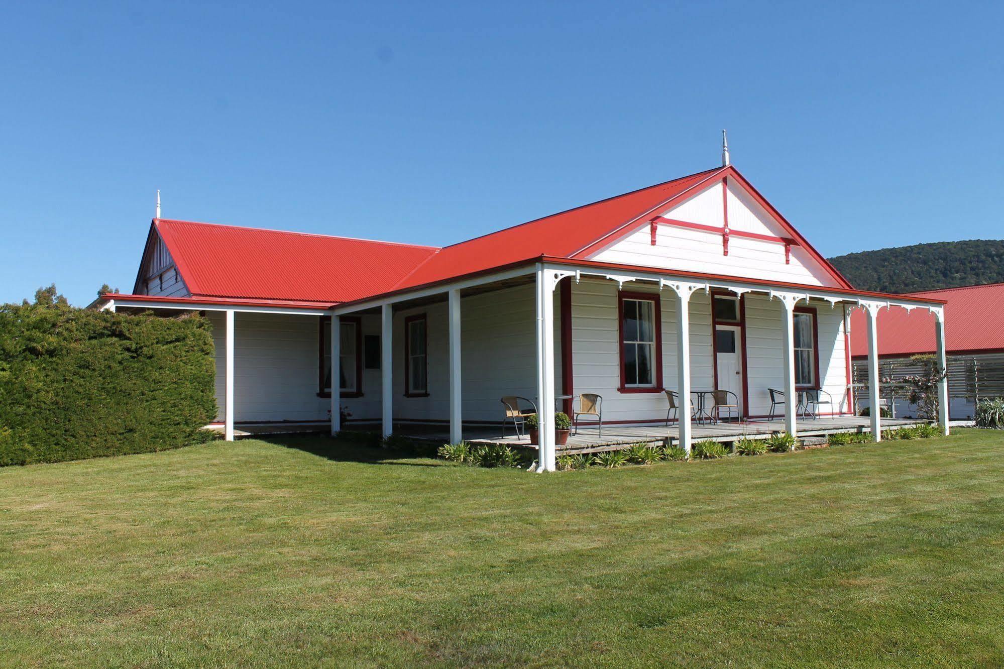 Murrells Grand View House Manapouri Extérieur photo