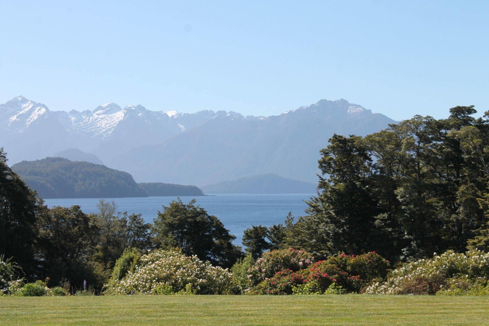 Murrells Grand View House Manapouri Extérieur photo