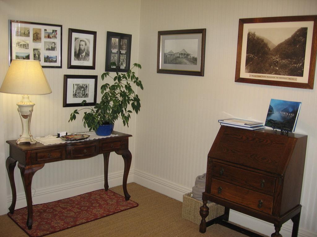 Murrells Grand View House Manapouri Extérieur photo